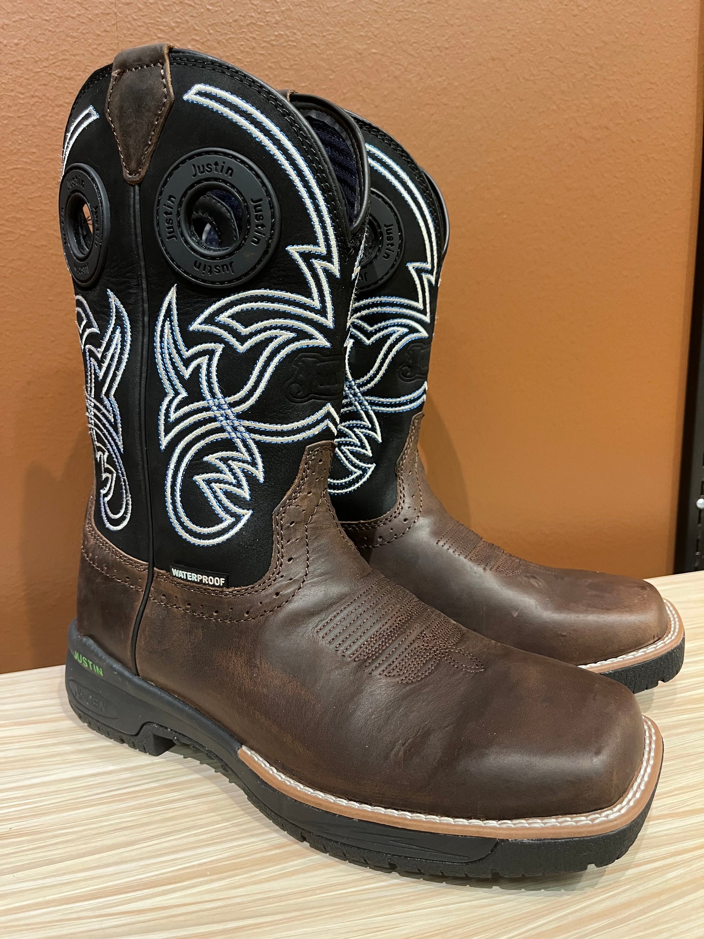 Justin J-CR3205-Waterproof Western Boot