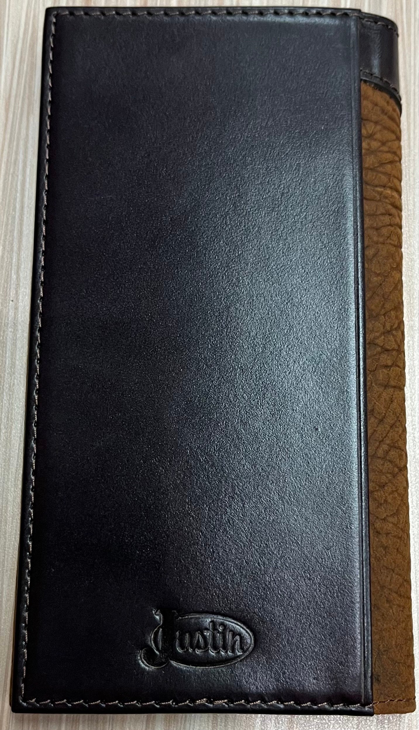 Justin Men's Genuine Leather Rodeo Wallet with Stitched Yoke