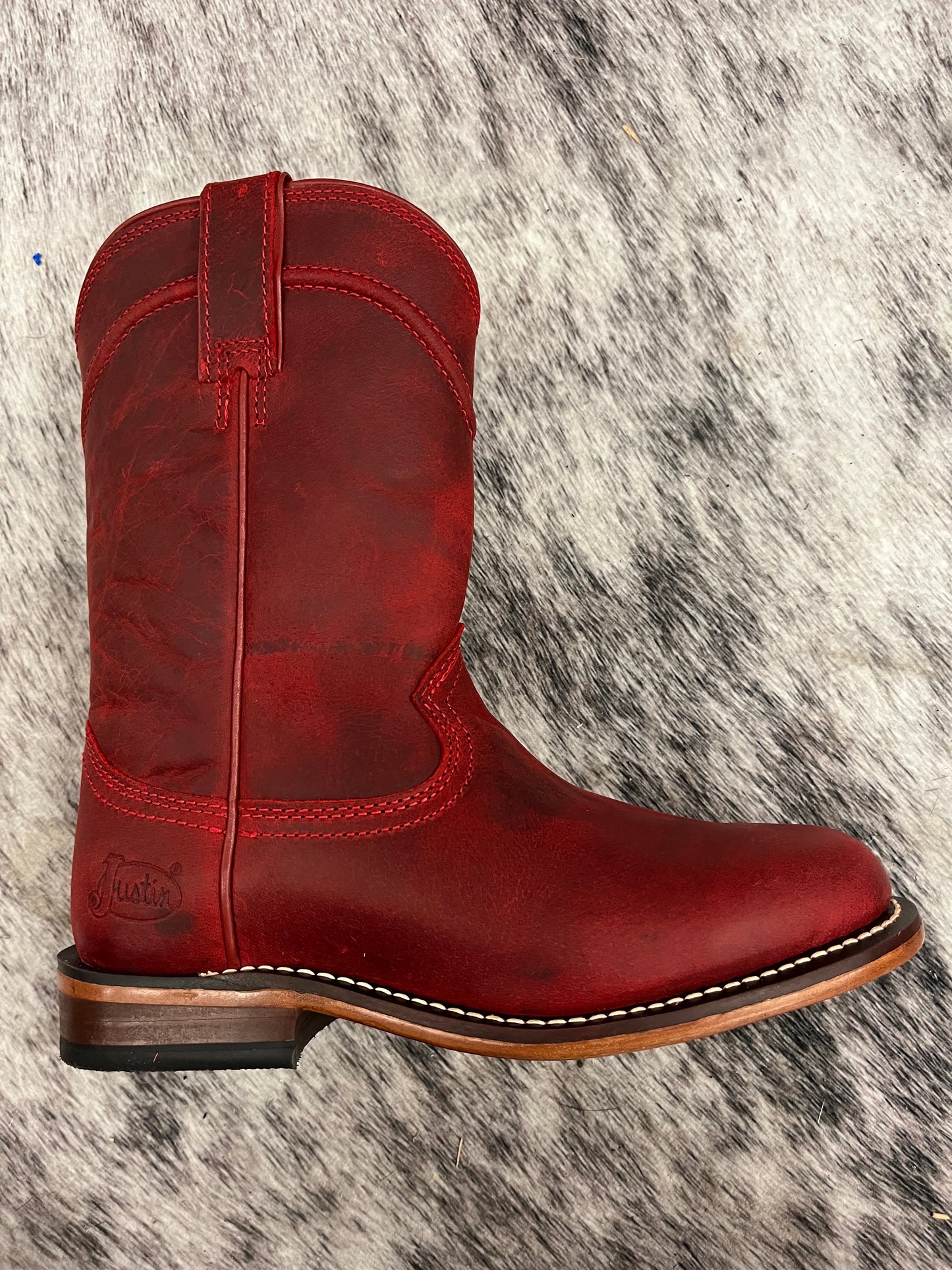 Holland Red Vintage