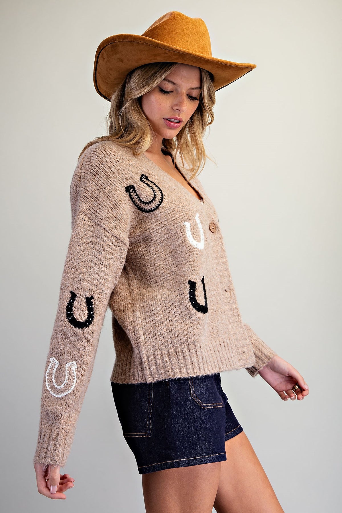 Horseshoe Pattern Knit Women Cardigan