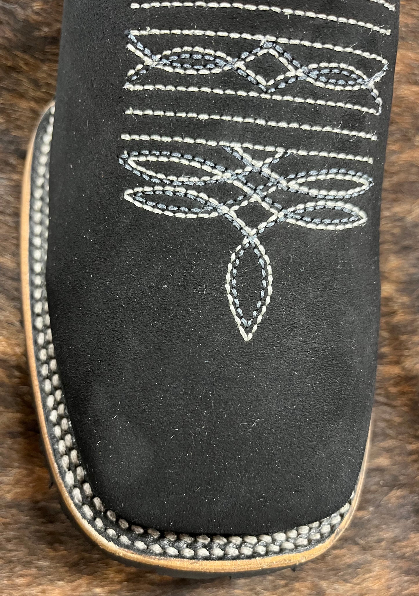 Nubuck Ankle Boot Truck Sole