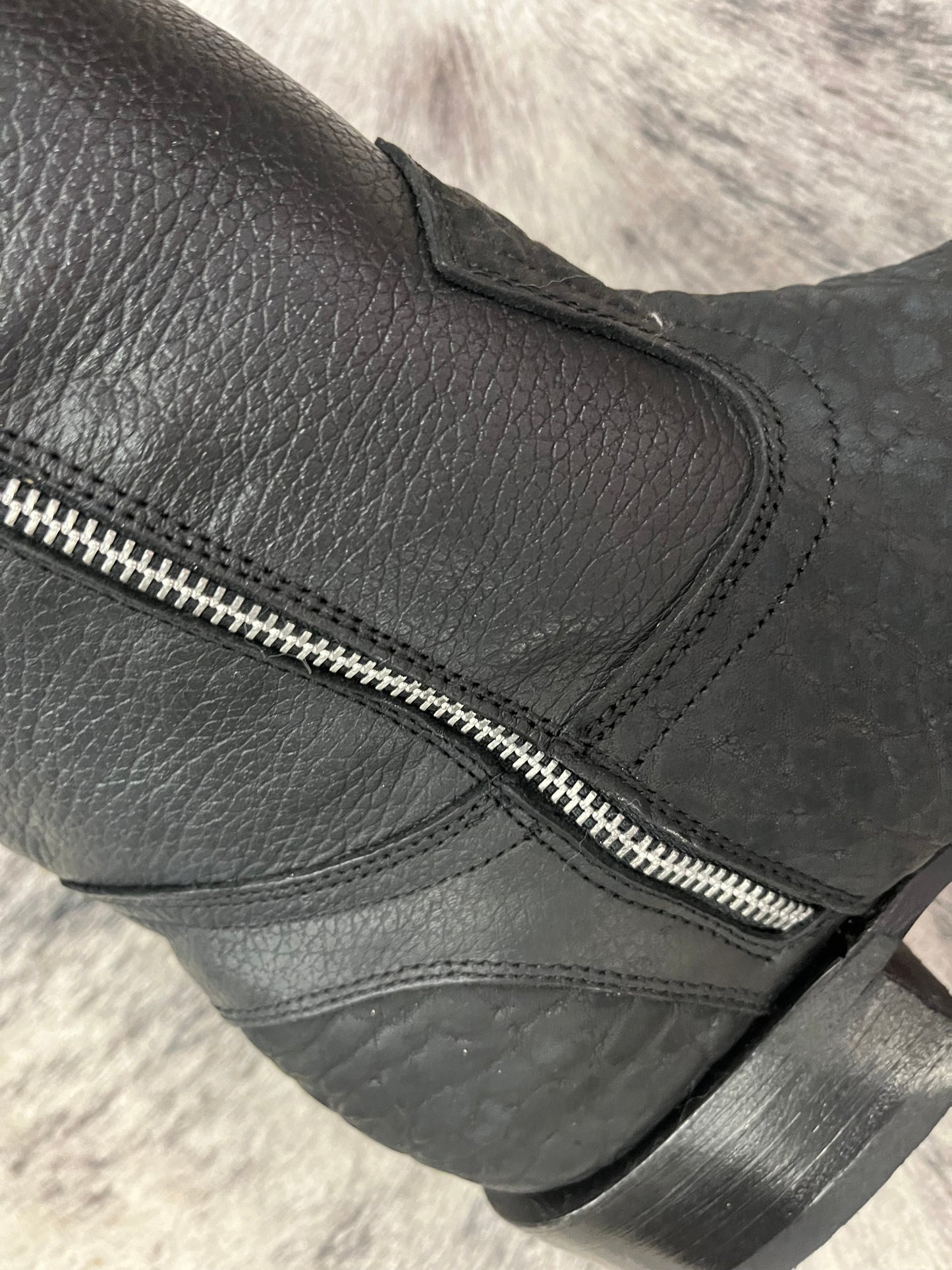 EM Dubai Bull Neck Ankle Boot