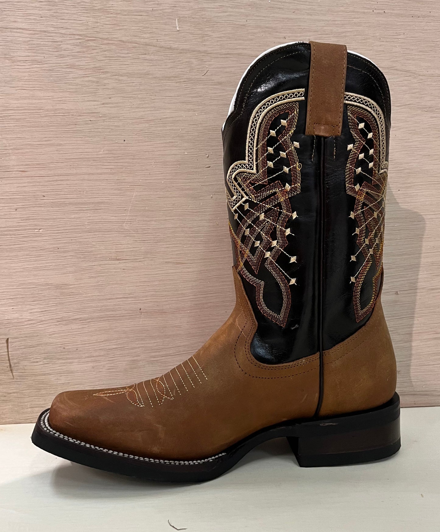 Rubber Sole Men’s Boots