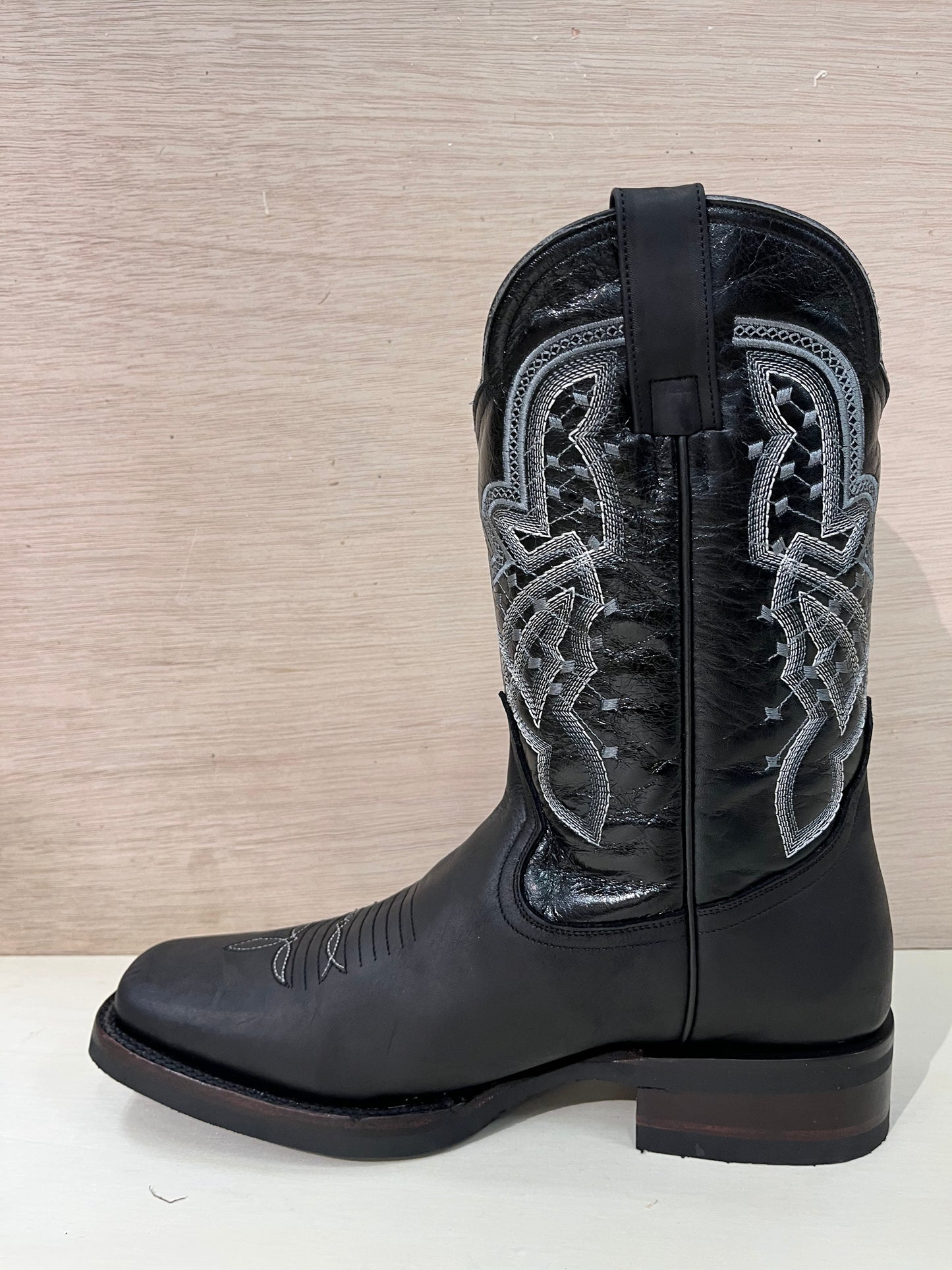 Rubber Sole Men’s Boots