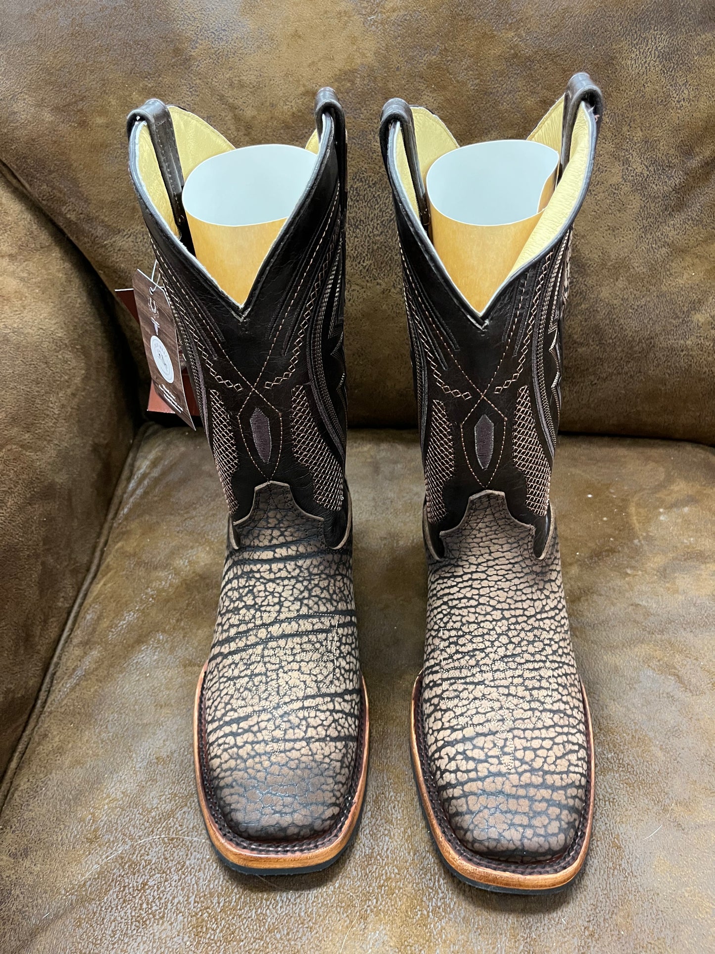 Bull Neck Men Boot