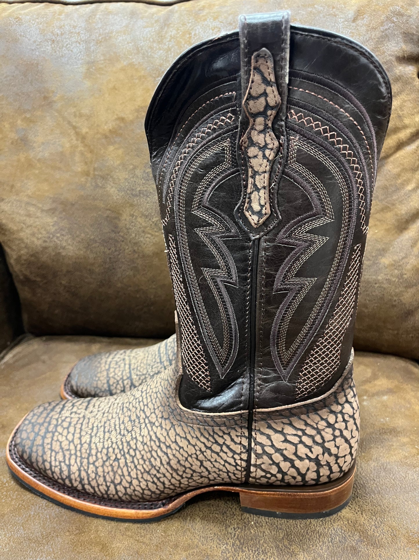 Bull Neck Men Boot