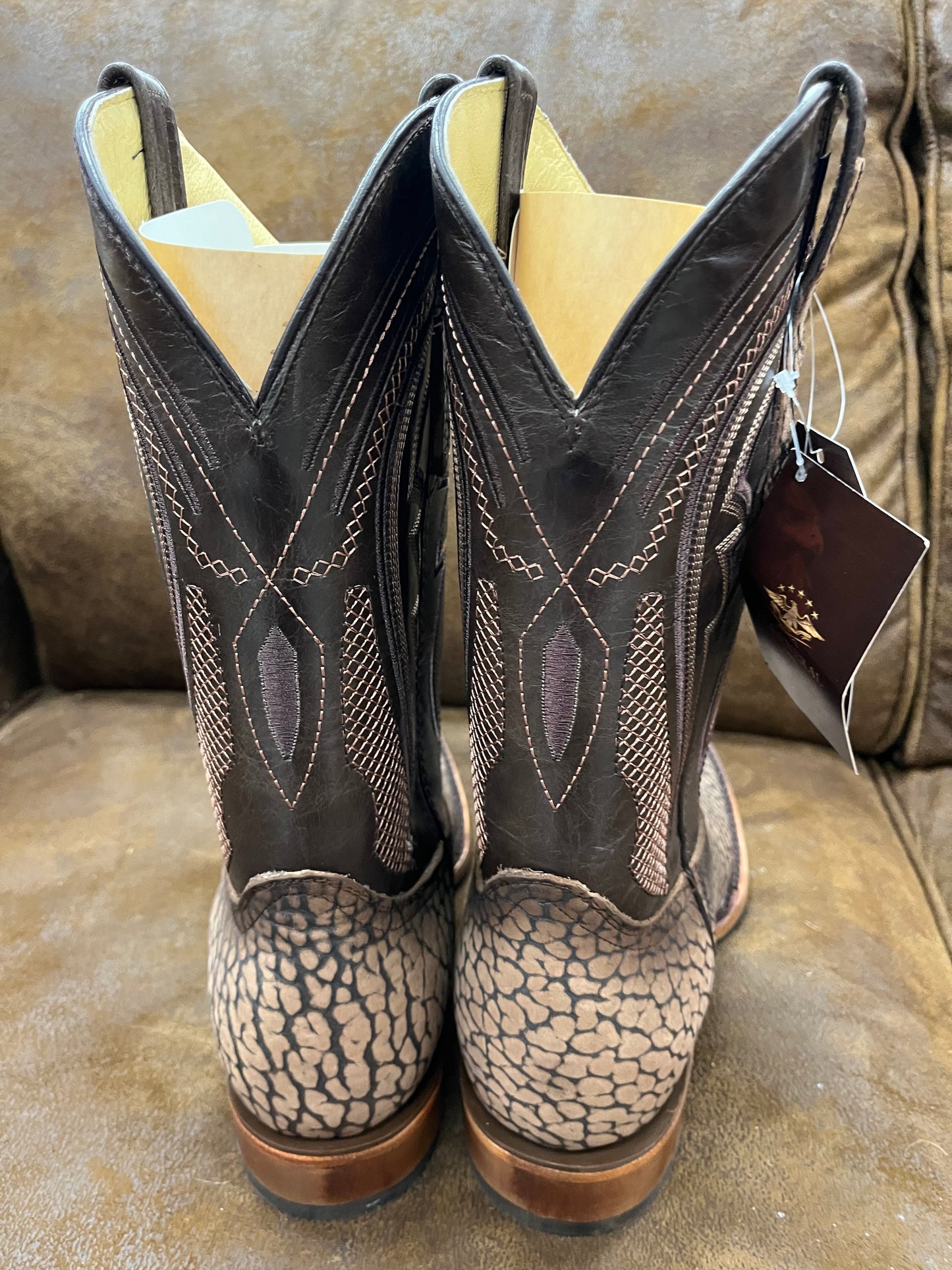 Bull Neck Men Boot