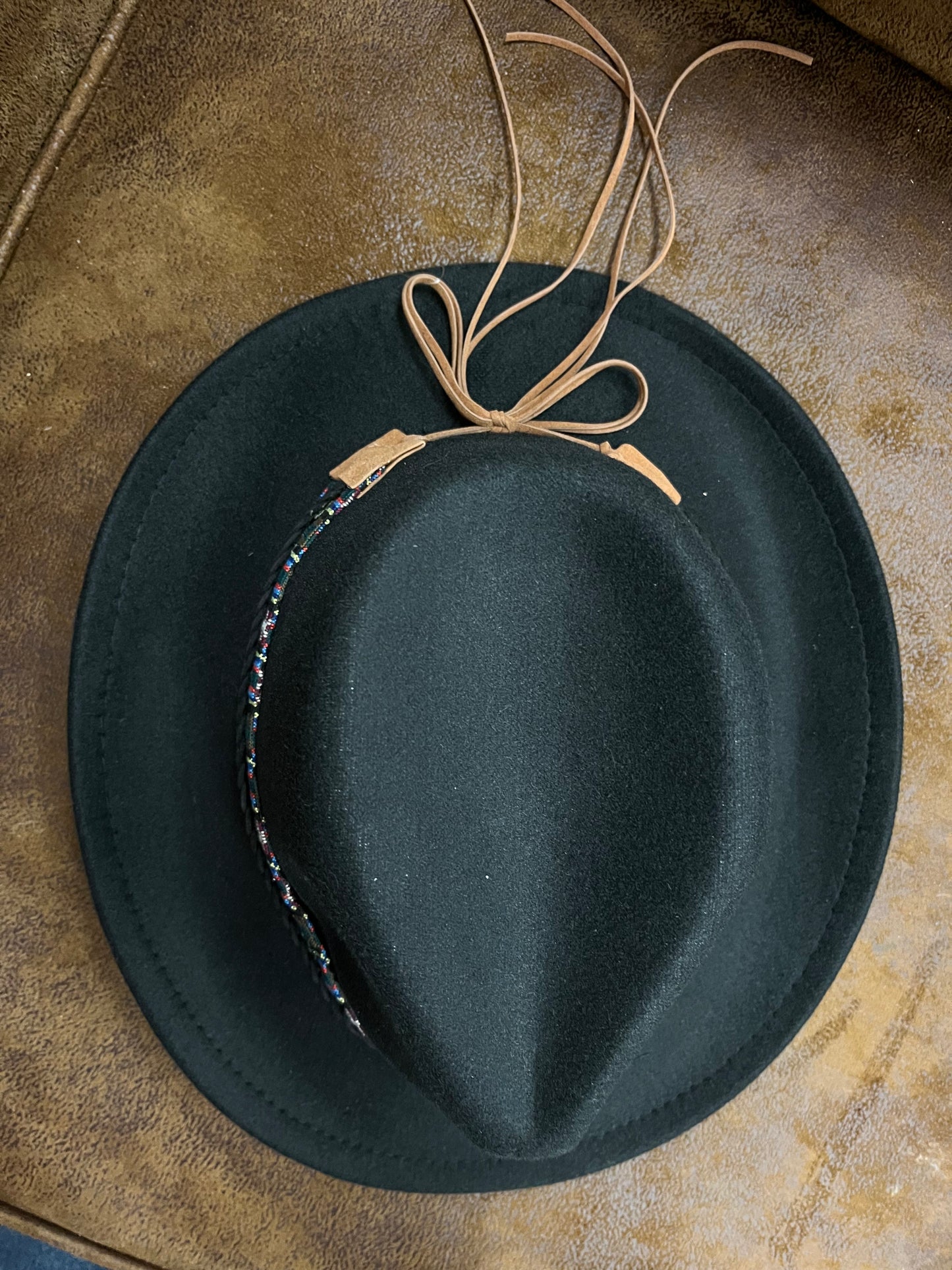 Suede Regular Cowboy with Long Horn Belt