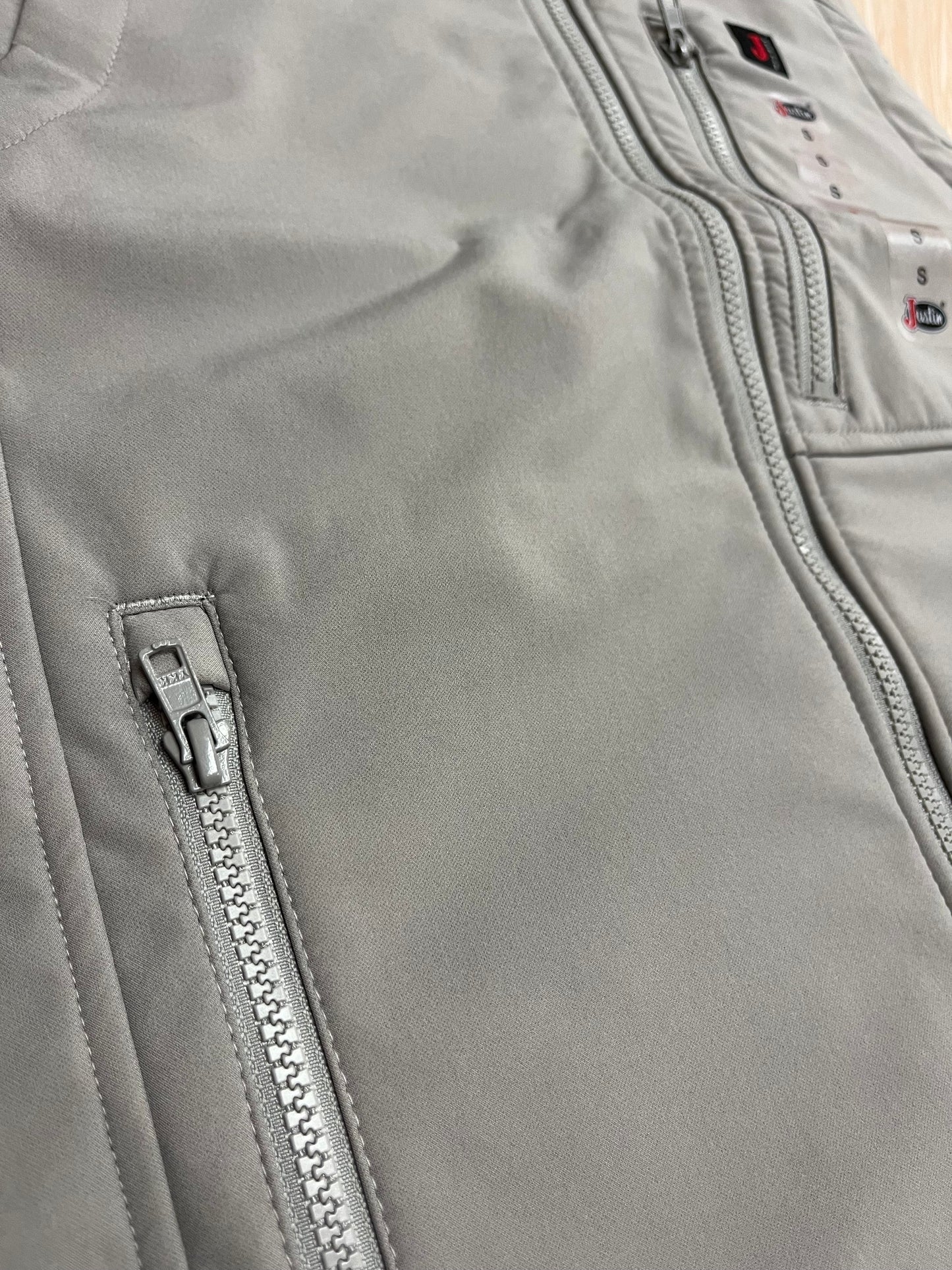Justin Austin Vest