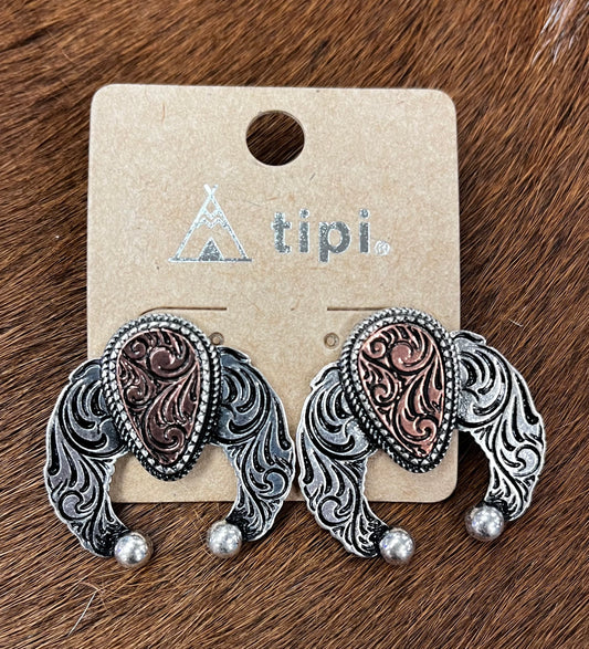 Engraved Horseshoe Earring