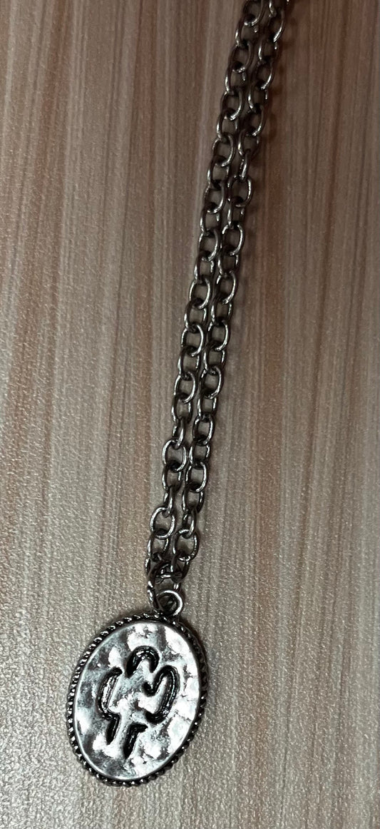 Justin Necklace Hammered Oval W/Saguaro Cactus