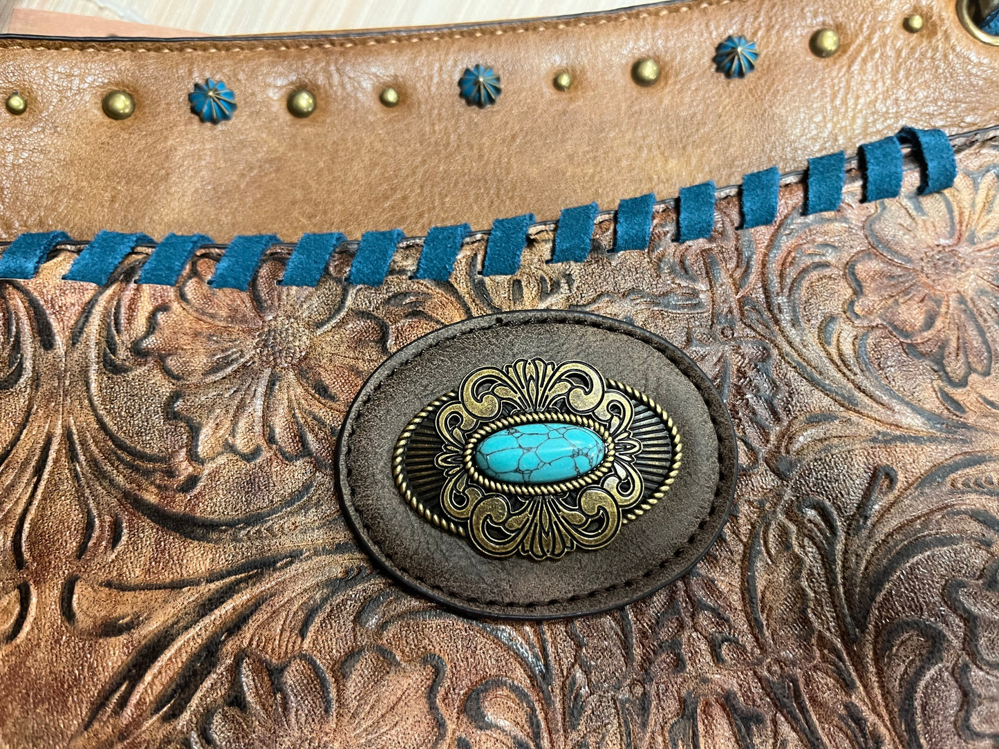 Justin Crossbody Brown W/Tooling Pattern Accents