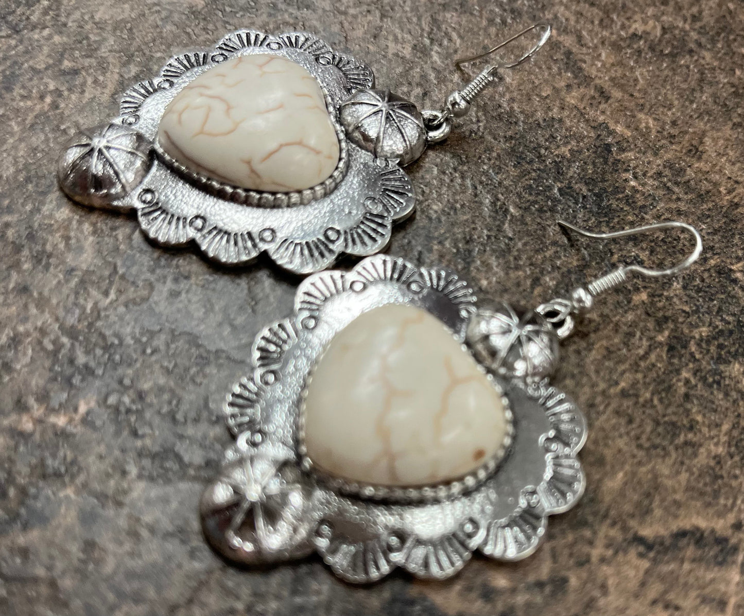 Earrings Heart-Shaped Charm Dangle