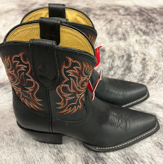 Isabella Coal Cowhide