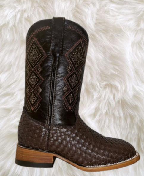 Petatillo –Embroidered Shaft