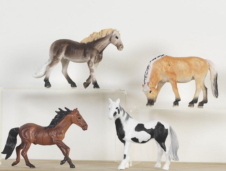 Bigtime Barnyard 4 Piece Horse Set