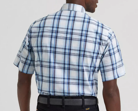 Wrangler Wrinkle Resist Short Sleeve Snap Shirt